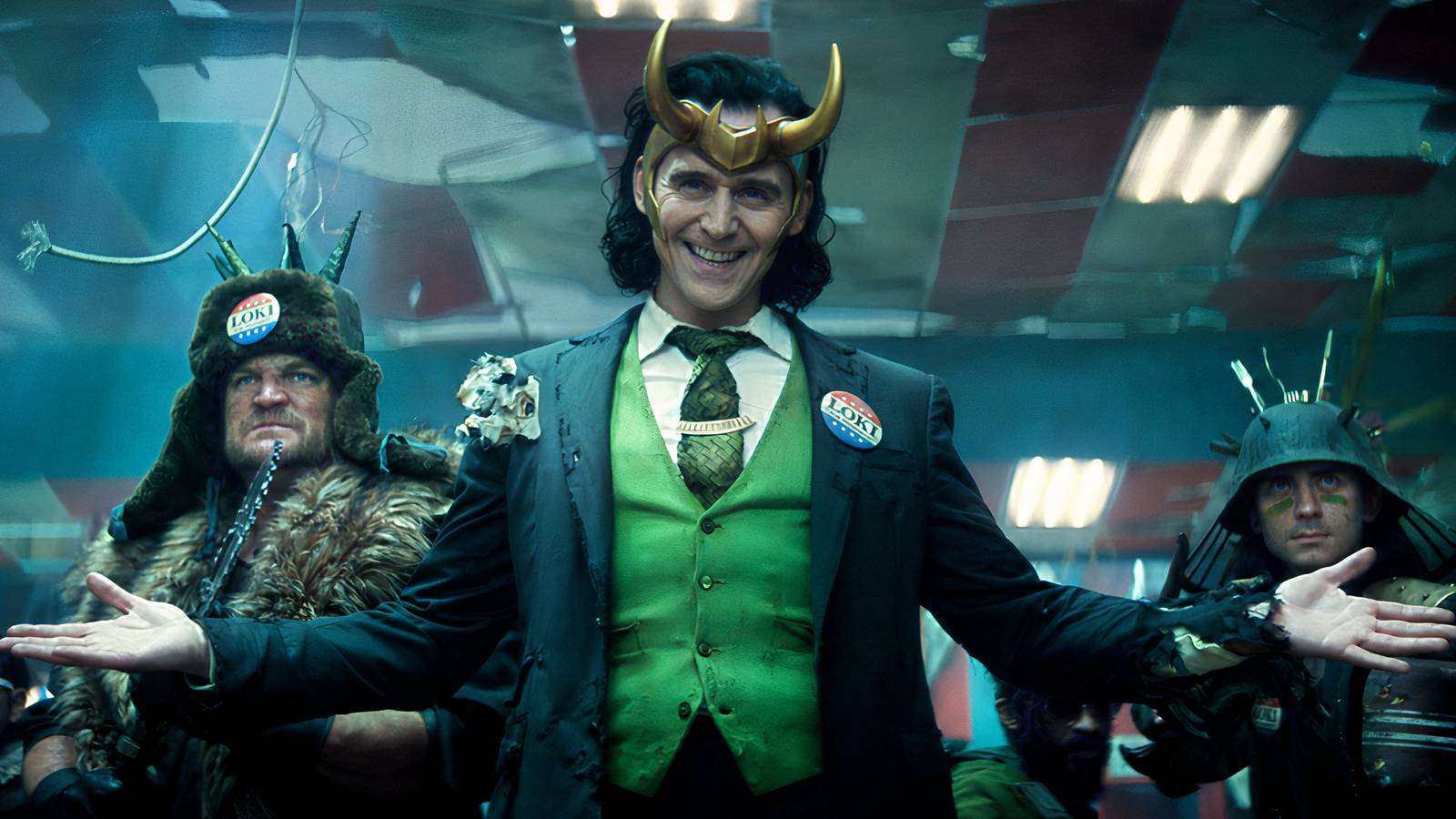 Tom Hiddleston revela influência de Batman e Tobey Maguire no MCU