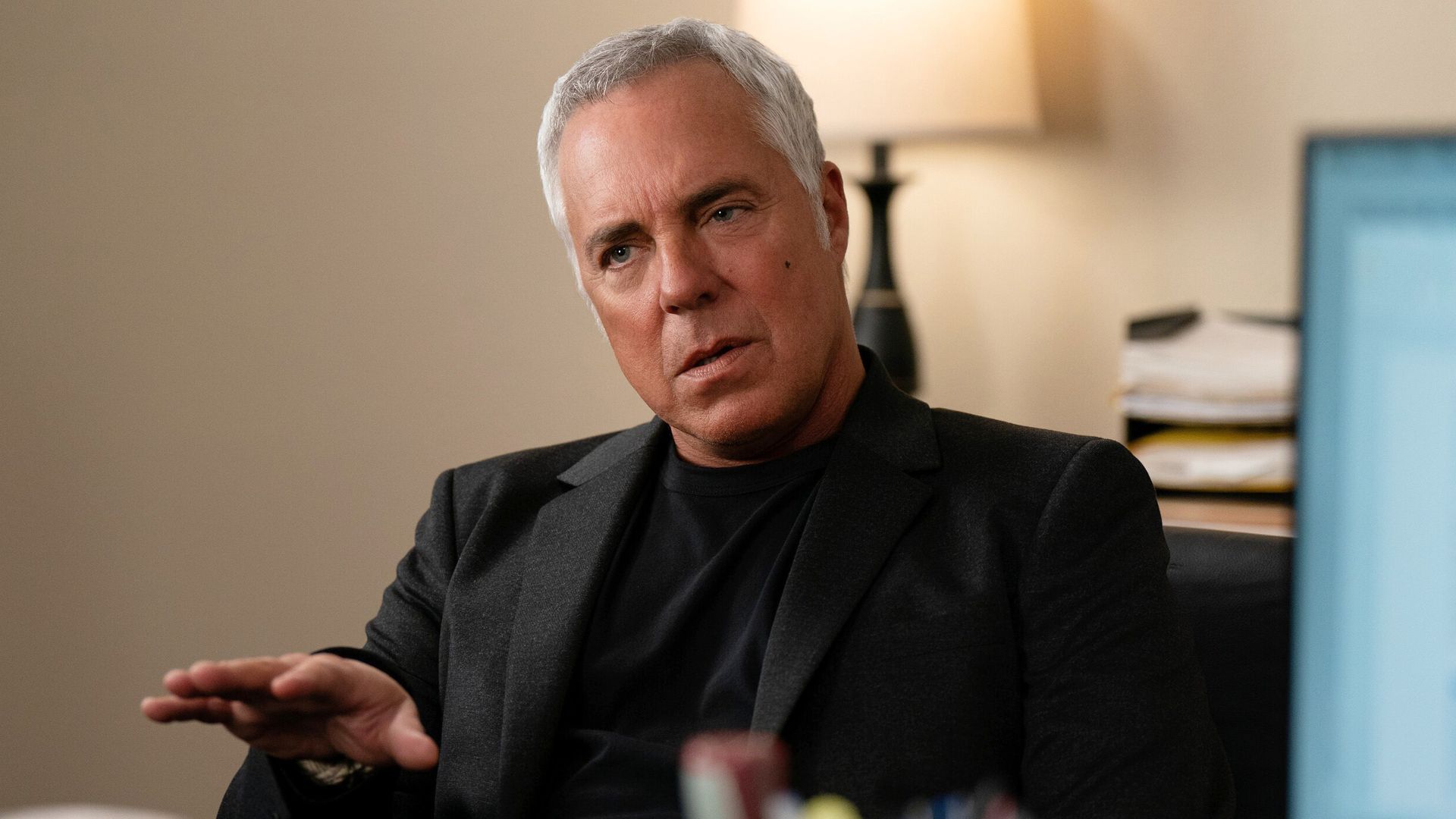 Titus Welliver como Harry Bosch en una escena de Bosch: Legacy