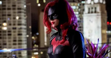Criadora de ‘Batwoman’ revela que personagem principal não será substituida
