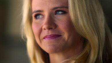 Documentário da Netflix revela trauma e reconstrução de Elizabeth Smart Documentário da Netflix revela trauma e reconstrução de Elizabeth Smart