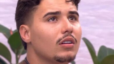 Ex-BBB 26 Pedro Henrique chega em casa desorientado e sem reconhecer família