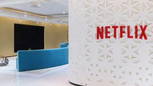 Netflix considera compra de Lionsgate Studios, acciones de LION se disparan